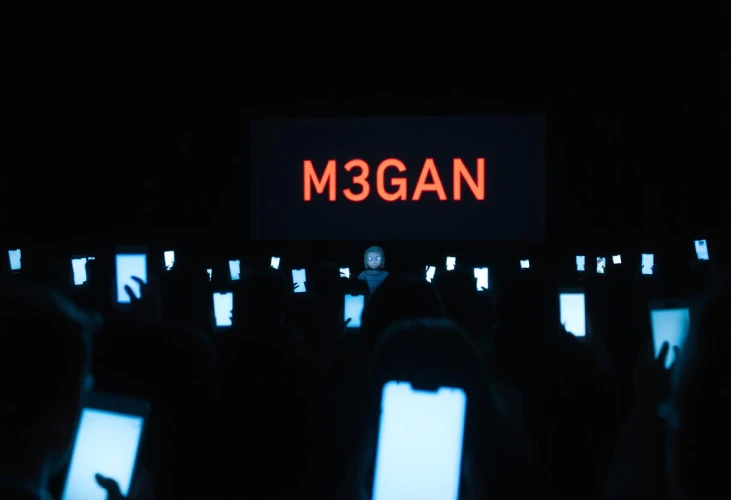 Мета хочет, чтобы вы сидели в телефоне на специальных показах M3GAN