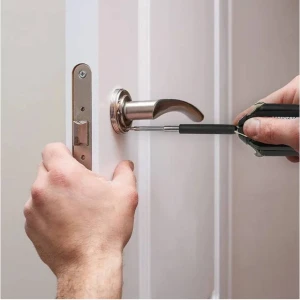 8-в-1 Отвертка с рабочей подсветкой и фонариком