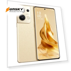 Смартфон с тройной камерой — Мобили, OPPO