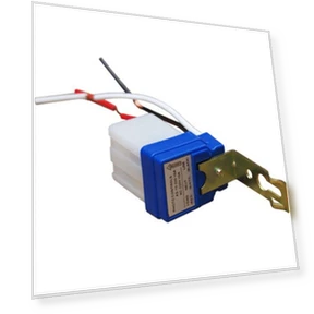 Водонепроницаемый уличный контроллер с автоматическим фотоэлектрическим датчиком — Прожекторы и охранное освещение, Global Finds