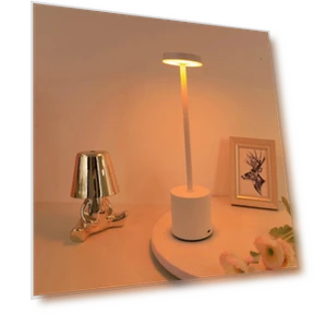 Настольная лампа с USB-зарядкой и сенсорным управлением — Настольные лампы, Home Of Auto Parts