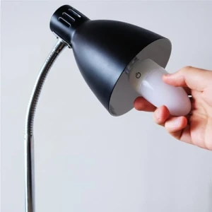 Умная LED-лампочка-свеча — Умные лампы, LIFX