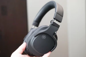 Беспроводные наушники с режимом звукового поля — Беспроводные наушники, Yamaha