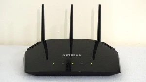 Маршрутизатор WiFi 6 с 4 потоками, NETGEAR