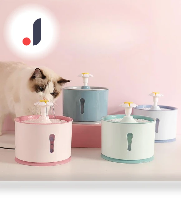 Smart Water Dispenser for Pets — Pet Hydration Solutions, Pet family bucket