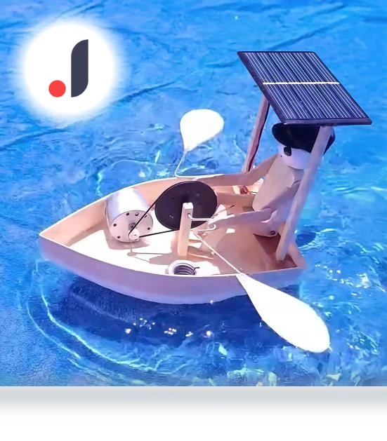Solar-Powered Rowing Robot Toy Set — Solar Power, Amouage
