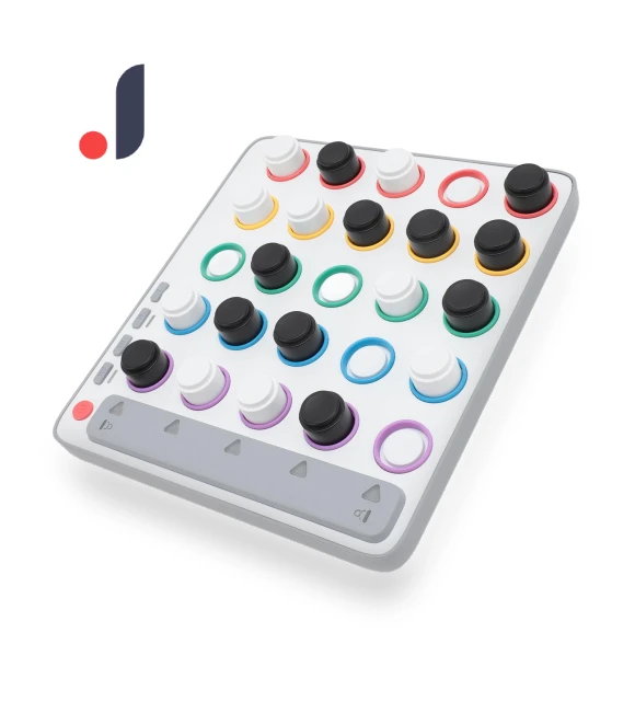 Intelligent 3D Four in a Row Electronic Board Game — Hoyle Game Collection, OutsideWorld