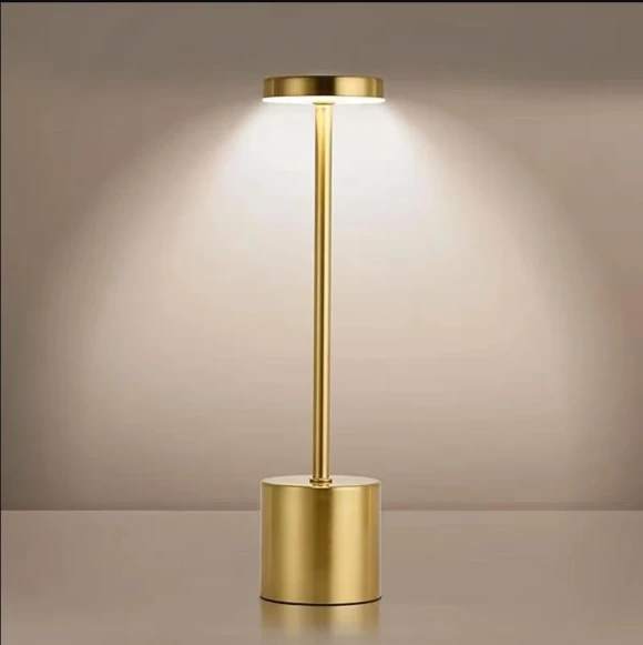 Modern LED Metal Desk Lamp with Touch Control — Desk & Table Lighting, SaiMili Light
