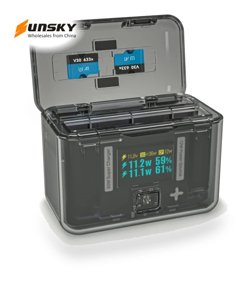 Two-Way Charging Butler with Screen Display for Insta360 X4 — Chargers, CYNOVA