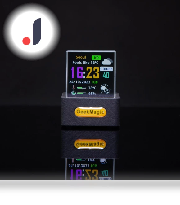 Holographic Digital GIF Photo Crystal Display Smart Watch — Smart Glasses, Explorer Outdoors