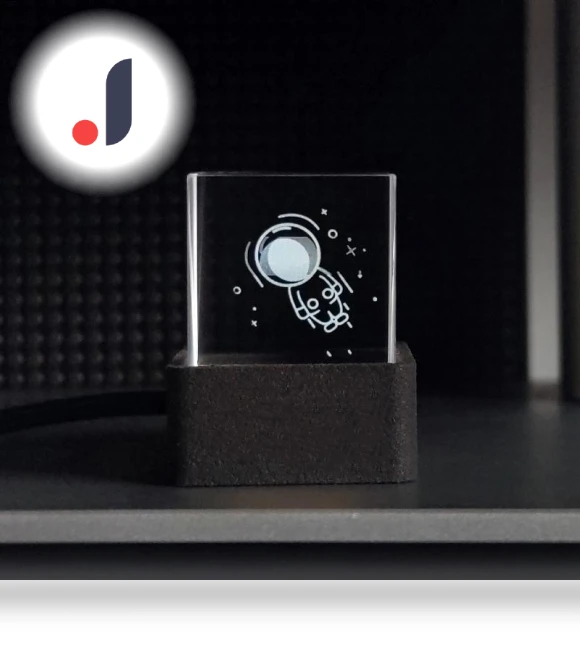 Holographic Photo Display Cube with Weather Station and Digital Clock — Handheld Devices, Hein-M
