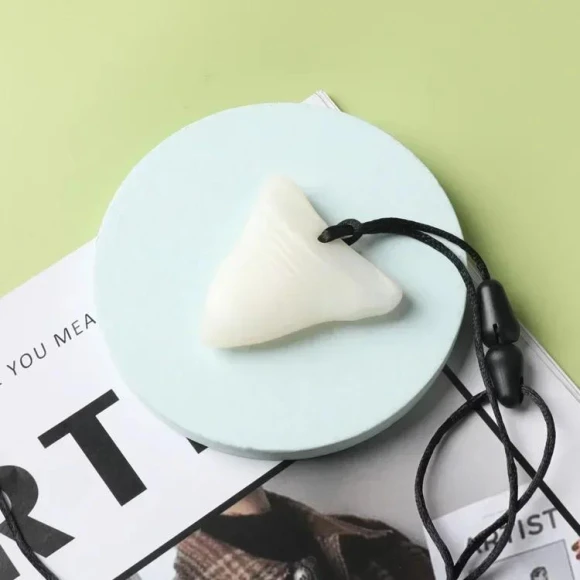 Sensory Chew Necklaces for Kids — Soothing Teethers, Yiran bag