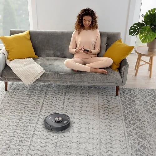 Ultra Robot Vacuum with Matrix Clean, Precision Mapping, 30-Day Capacity Self Empty Base — Smart Cleaning Robots, Shark