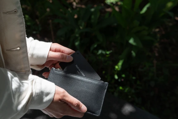 Card Tracker — Item Locators, Native Union