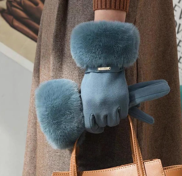 Women's Winter Gloves with Touchscreen — Gloves, the BAY