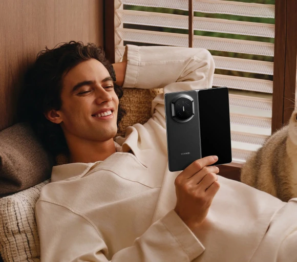 Foldable Smartphone — Mobiles, Huawei