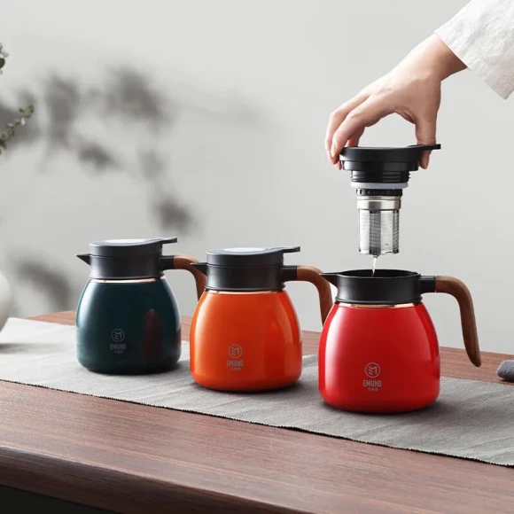 Insulated Kettle with Temperature Display — Electric Kettle, EMUND