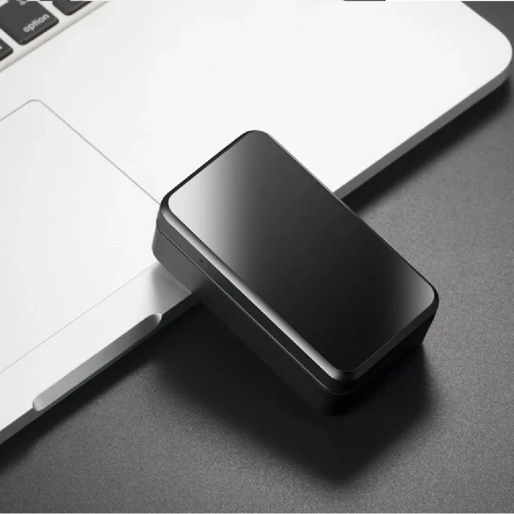 Long Standby Magnetic GPS Tracker for Vehicles — Dog GPS Tracker