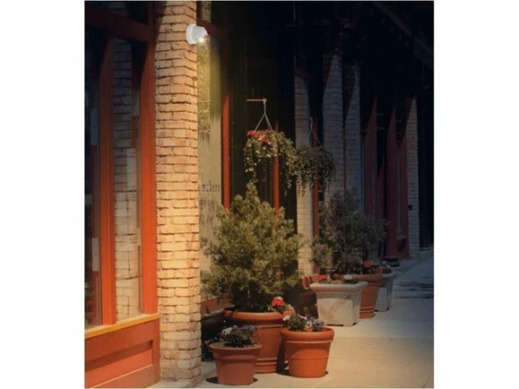 Outdoor Network Camera — Security Camera, Hanwha