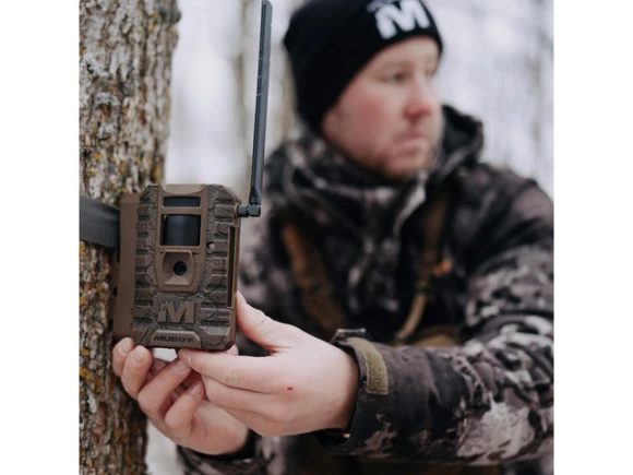 Mitigator 2.0 cellular camera combo — Digital Cameras & Camcorders, Muddy Outdoors