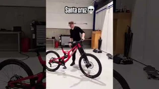 Santa cruz VS Giant. #mtb #suspension
