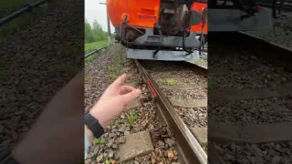 Поезд буксует 🚇 🙈 #железнаядорога #поезд #машинист #поезда #электровоз #дорога #эп2к #сапсан