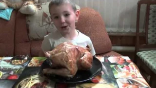 Жарим курицу в Майнкрафт и едим её с зелёными макаронами. Fry the chicken in Minecraft and EAT IT.