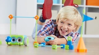 Робот Ботли