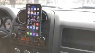 Магнитный автомобильный держатель с беспроводной зарядкой для iPhone CM-15