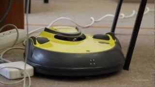Робот-пылесос Karcher RC 3000 в действии