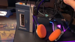 First Sony Walkman tps-L2 1979 review popular cassette player