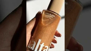 The SALTAIR Santal Bloom Shimmering Body Oil ✨ 🤩 #bodyoil #makeup