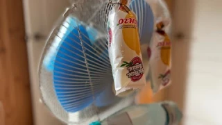 Как охладить комнату без кондиционера. Как спастись от жары в квартире #shorts