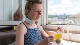 SKG Smart Neck Massager REVIEW