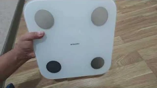 Обзор Xiaomi S400 — умные напольные весы с анализом тела
