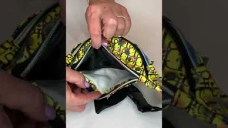 Поясная сумка унисекс прекрасно подойдет для модного и современного человека.