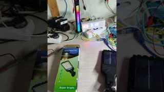 Уличная светодиодная настенная лампа на солнечной батарее. 14 апреля 2023 г.