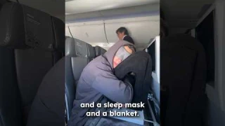 Amazon Neck Pillow Review: Ultimate Travel Comfort? 📦💤✈️