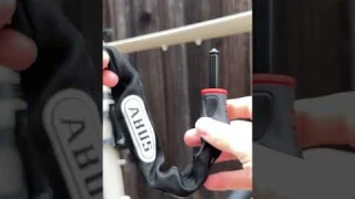 This Bike Lock has a Built-In Alarm #shorts