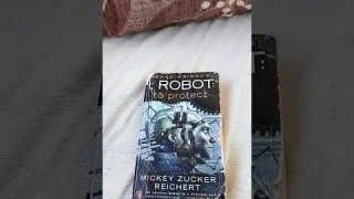 Обзор книги про роботов (по мотивам Айзека Азимова)