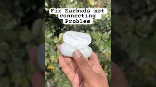 How to fix ✅ Earbuds not Connecting problem | Easy Solution #shorts #earbuds