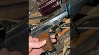 Шок Нашел рабочий ПМ  ПОДПИСЫВАЙТЕСЬ смотрите основной контент канала там ТОП пистолет оружие