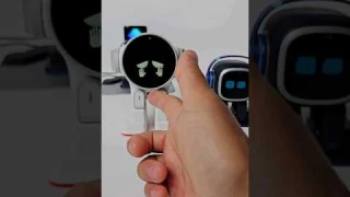 Hand Shooting 🔫 Rux vs Emo #robot #funny #ai #pets