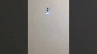 Игрушка летающий шар Whirly Ball Led.