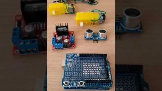 Краткий обзор колёсного робота на контроллере Arduino UNO