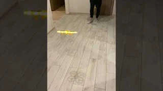 Дрон на управлении жестами