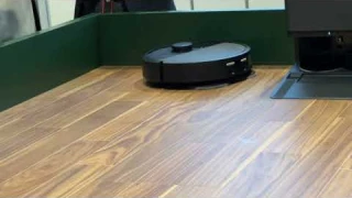 「Roomba Plus 505 Combo ロボット」の水拭きモップ