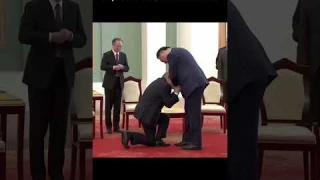 Путин встал на колени перед Си Цзиньпином