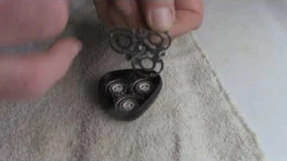 Norelco Electric Razor : Installing Shaver Heads : Philips Norelco Replacement Shaver Head