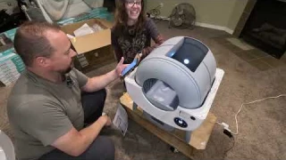 Smart Cat Litter Box: Unboxing and Setup